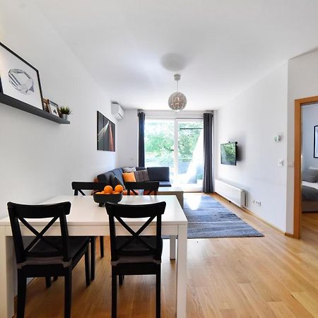 Block Apartment Park With Private Garage Parking Zagreb Exterior foto