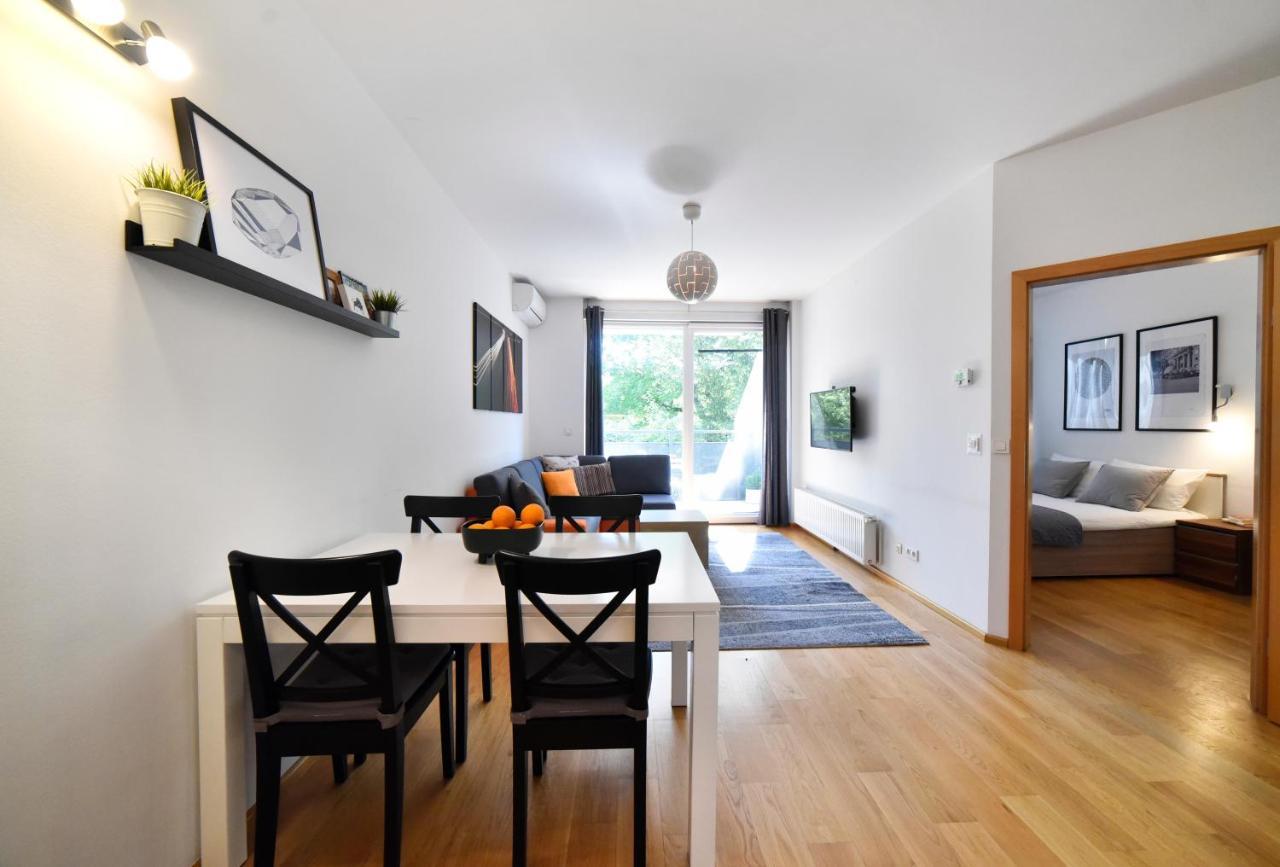 Block Apartment Park With Private Garage Parking Zagreb Exterior foto